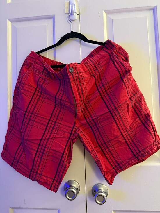 Arizona Jean Co. Other - Arizona Jean Co. Men's Red Plaid Flat Front Chino Shorts